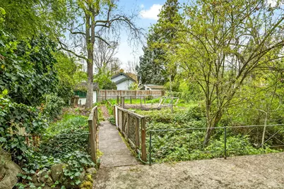 1206 NW Conklin Avenue, Grants Pass, OR 97526 - Photo 35