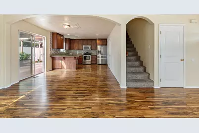 450 Freeman Road, Central Point, OR 97502 - Photo 5