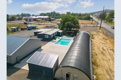 3990 NW Canal Boulevard, Redmond, OR 97756 - Photo 1