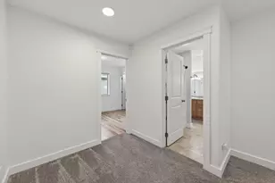 19811 Kenzie Ave, Bend, OR 97702 - Photo 31