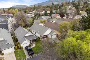 3535 S Village Dr, Medford, OR 97504 - Photo 31