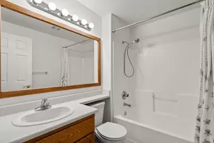 3535 S Village Dr, Medford, OR 97504 - Photo 19