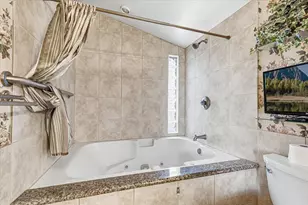 500 Mary Ann Dr, Jacksonville, OR 97530 - Photo 19