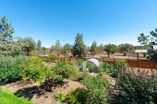 2218 SW 79th St, Redmond, OR 97756 - Photo 47