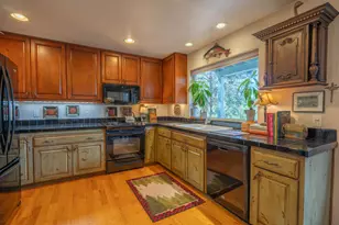 60655 River Bend Dr, Bend, OR 97702 - Photo 25