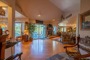 60655 River Bend Dr, Bend, OR 97702 - Photo 13