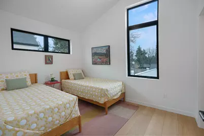 633 NE Marshall Avenue, Bend, OR 97701 - Photo 17