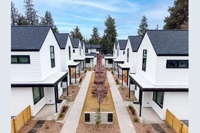 637 NE Marshall Avenue, Bend, OR 97701 - Photo 1