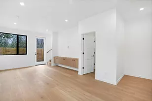 637 NE Marshall Ave, Bend, OR 97701 - Photo 11