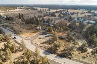 21395 Chasing Cattle Ln, Bend, OR 97701 - Photo 33