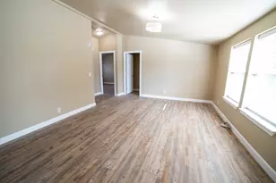 21395 Chasing Cattle Ln, Bend, OR 97701 - Photo 7