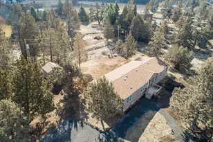 21395 Chasing Cattle Ln, Bend, OR 97701 - Photo 35