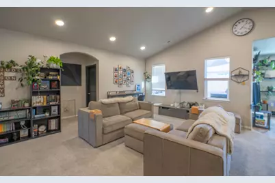 2324 NW Teak Place, Redmond, OR 97756 - Photo 9