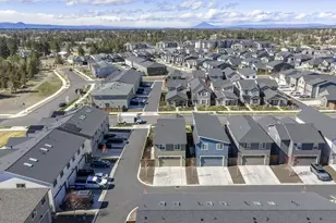 3722 NE Petrosa Ave, Bend, OR 97701 - Photo 39