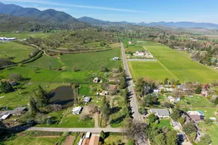 1971 Pioneer Rd, Talent, OR 97540 - Photo 7