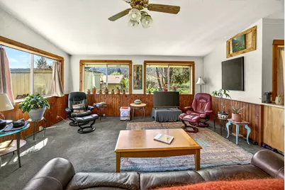 1971 Pioneer Road, Talent, OR 97540 - Photo 11