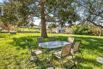 1971 Pioneer Road, Talent, OR 97540 - Photo 33