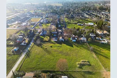 2375 Kings Highway, Medford, OR 97501 - Photo 15