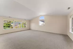 620 NW Morgan Ln, Grants Pass, OR 97526 - Photo 7