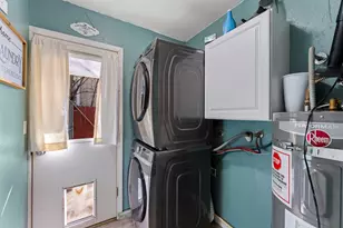 1037 Vista Dr, Grants Pass, OR 97527 - Photo 15