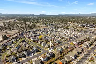 21266 Capella Pl, Bend, OR 97702 - Photo 9