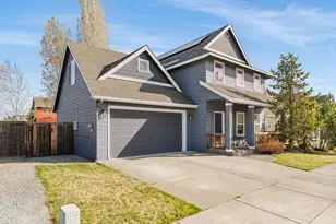 21266 Capella Pl, Bend, OR 97702 - Photo 13