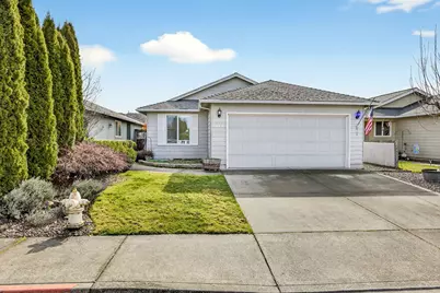 460 Montclair Way, Eagle Point, OR 97524 - Photo 1