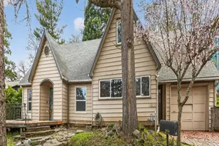 1426 SE Overlook Ave, Roseburg, OR 97470 - Photo 1