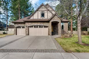 60885 Oasis Pl, Bend, OR 97702 - Photo 1