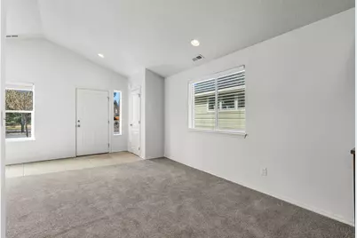 858 N Trinity Way, Sisters, OR 97759 - Photo 9