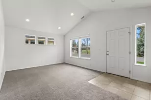 858 N Trinity Way, Sisters, OR 97759 - Photo 5