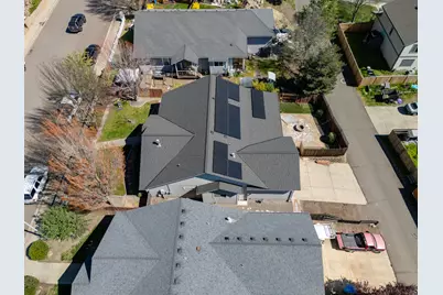 584 Barton Road, Eagle Point, OR 97524 - Photo 5