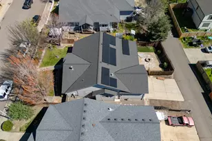 584 Barton Rd, Eagle Point, OR 97524 - Photo 5