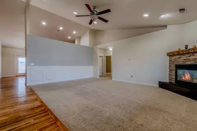 584 Barton Road, Eagle Point, OR 97524 - Photo 9