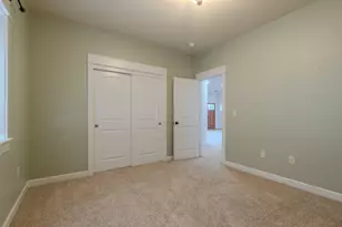 584 Barton Rd, Eagle Point, OR 97524 - Photo 23