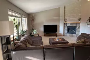 1737 NE 7th St, Redmond, OR 97756 - Photo 9