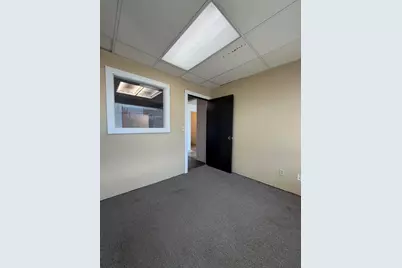 126 NE Steiger Street, Grants Pass, OR 97526 - Photo 17