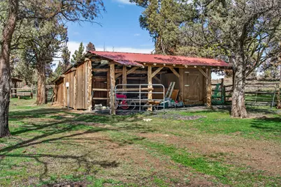 18070 Mountain View Road, Sisters, OR 97759 - Photo 9