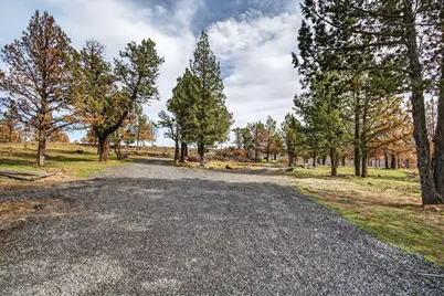 18070 Mountain View Road, Sisters, OR 97759 - Photo 17