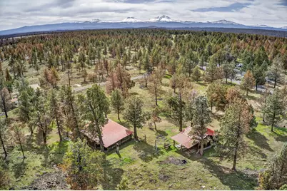 18070 Mountain View Road, Sisters, OR 97759 - Photo 3
