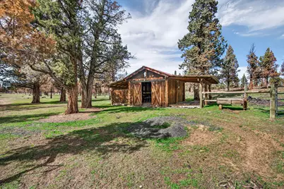 18070 Mountain View Road, Sisters, OR 97759 - Photo 11