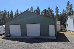 1018 Chapman St, Gilchrist, OR 97737 - Photo 3