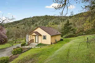 240 Mina Ln, Grants Pass, OR 97526 - Photo 53