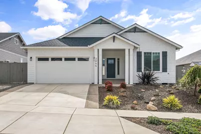 3844 Arena Drive, Medford, OR 97504 - Photo 3