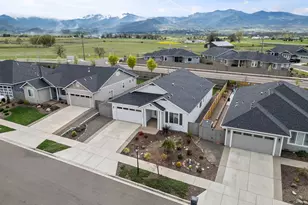 3844 Arena Dr, Medford, OR 97504 - Photo 43