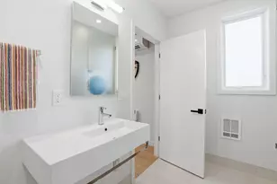 207 SW Log Ct, Bend, OR 97702 - Photo 37