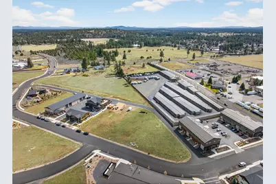 221 E Sun Ranch Drive, Sisters, OR 97759 - Photo 9