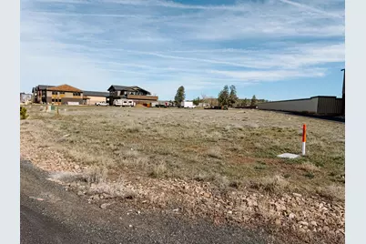 221 E Sun Ranch Drive, Sisters, OR 97759 - Photo 3