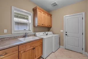2922 SE Triangle Outfit Dr, Prineville, OR 97754 - Photo 15