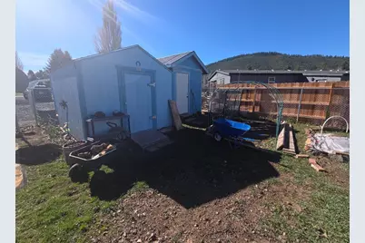 14204 Ravenwood Drive, Klamath Falls, OR 97601 - Photo 17